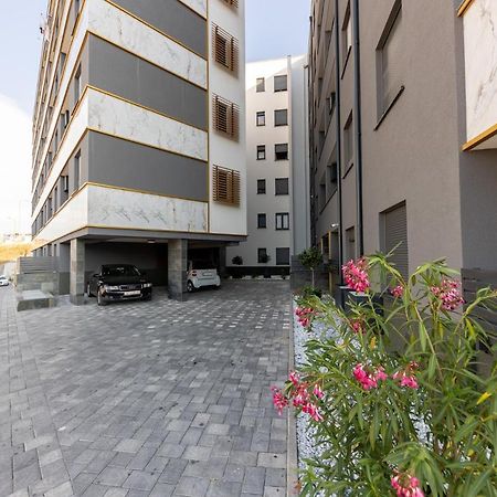 New Studio For 2, Free Private Garage Spot, Wi-Fi, 200 M From Mall Of Split Dış mekan fotoğraf